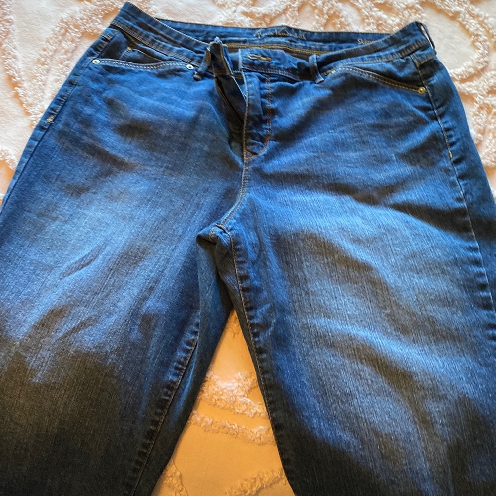 cropped pants